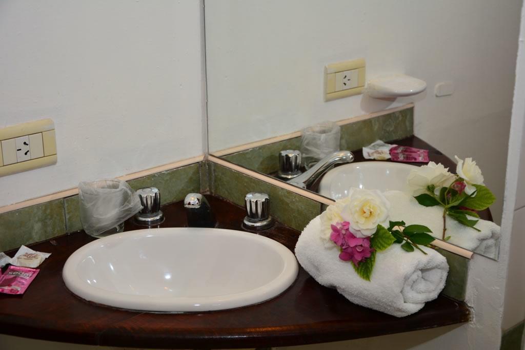 Hotel Del Pilar サルタ エクステリア 写真